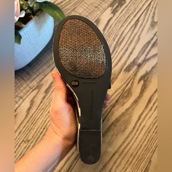 BCBG Womens 8.5 Patent Leather Wedge Sandals Zebra Print Strappy Open Toe - Picture 5 of 13